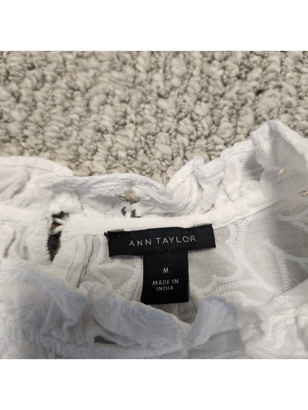 Ann Taylor White Floral Eyelet Lace Blouse Medium - Picture 2 of 10